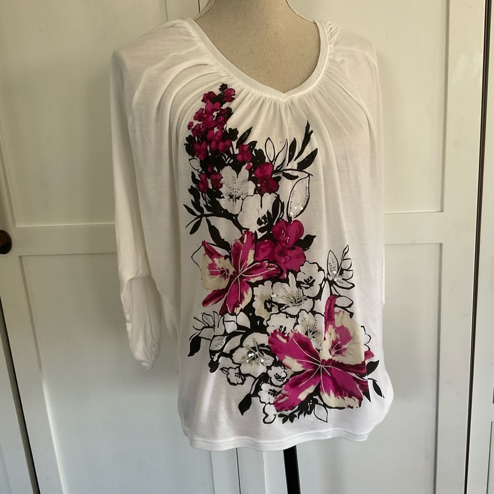 Chic Floral Women's Blouse in White and Pink Size Large